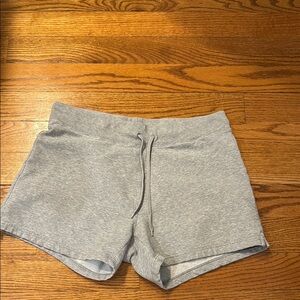 EUC - GAP stretch grey cotton shorts. Size medium.